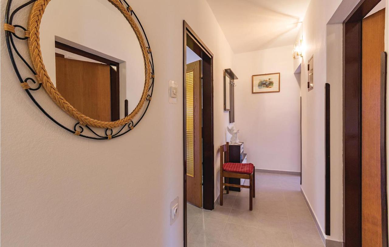 3 Bedroom Beautiful Apartment In Medulin Bagian luar foto